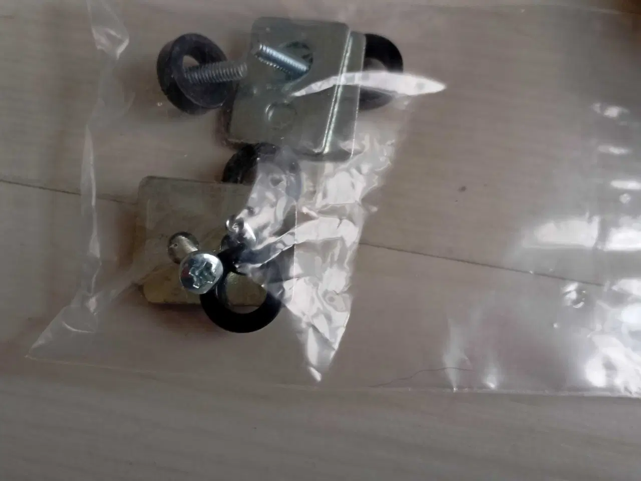 Billede 8 - Tv fødder. Tv-stander.