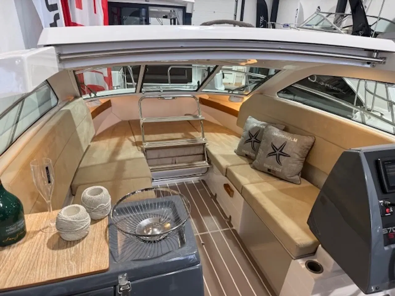 Billede 5 - FLOT FLIPPER 670/700ST MED BOVPROPEL