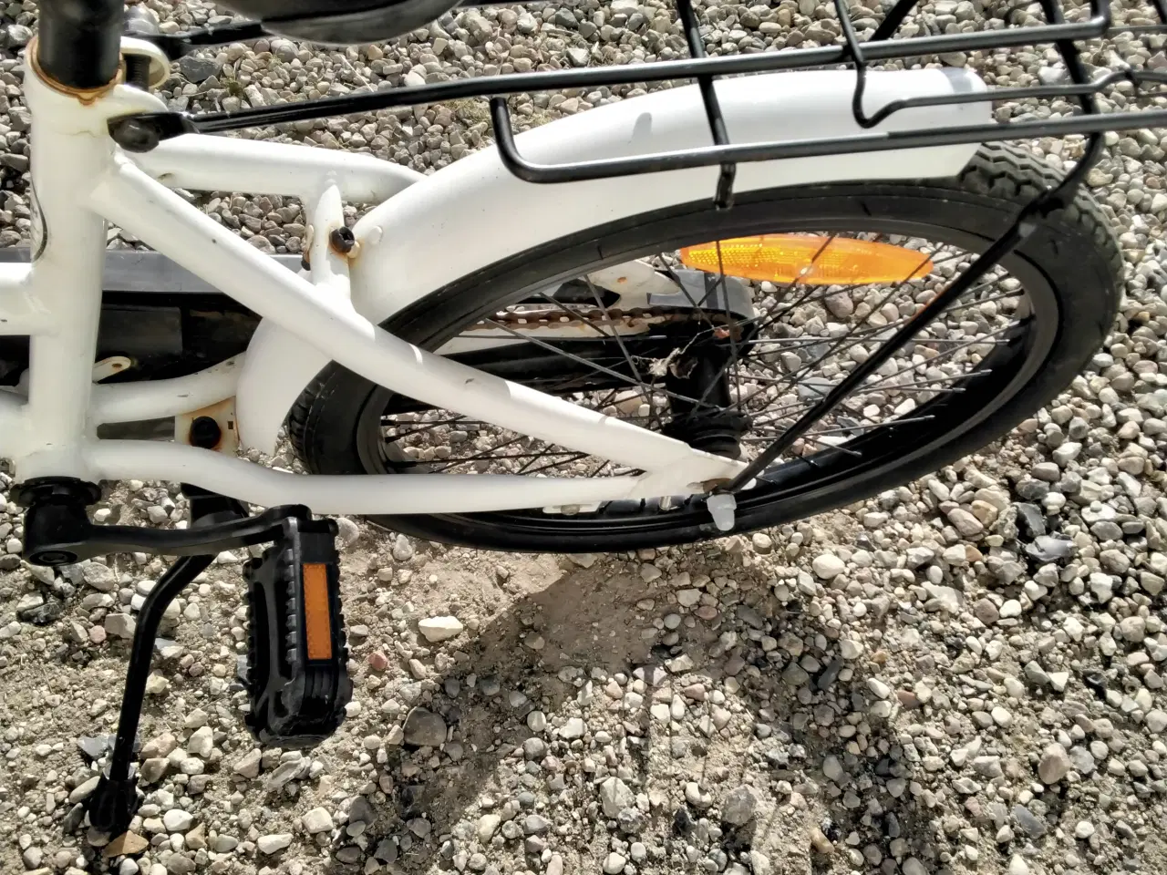 Billede 4 - Drengecykel 20" 1 gear, i pæn stand, hvid med FCK