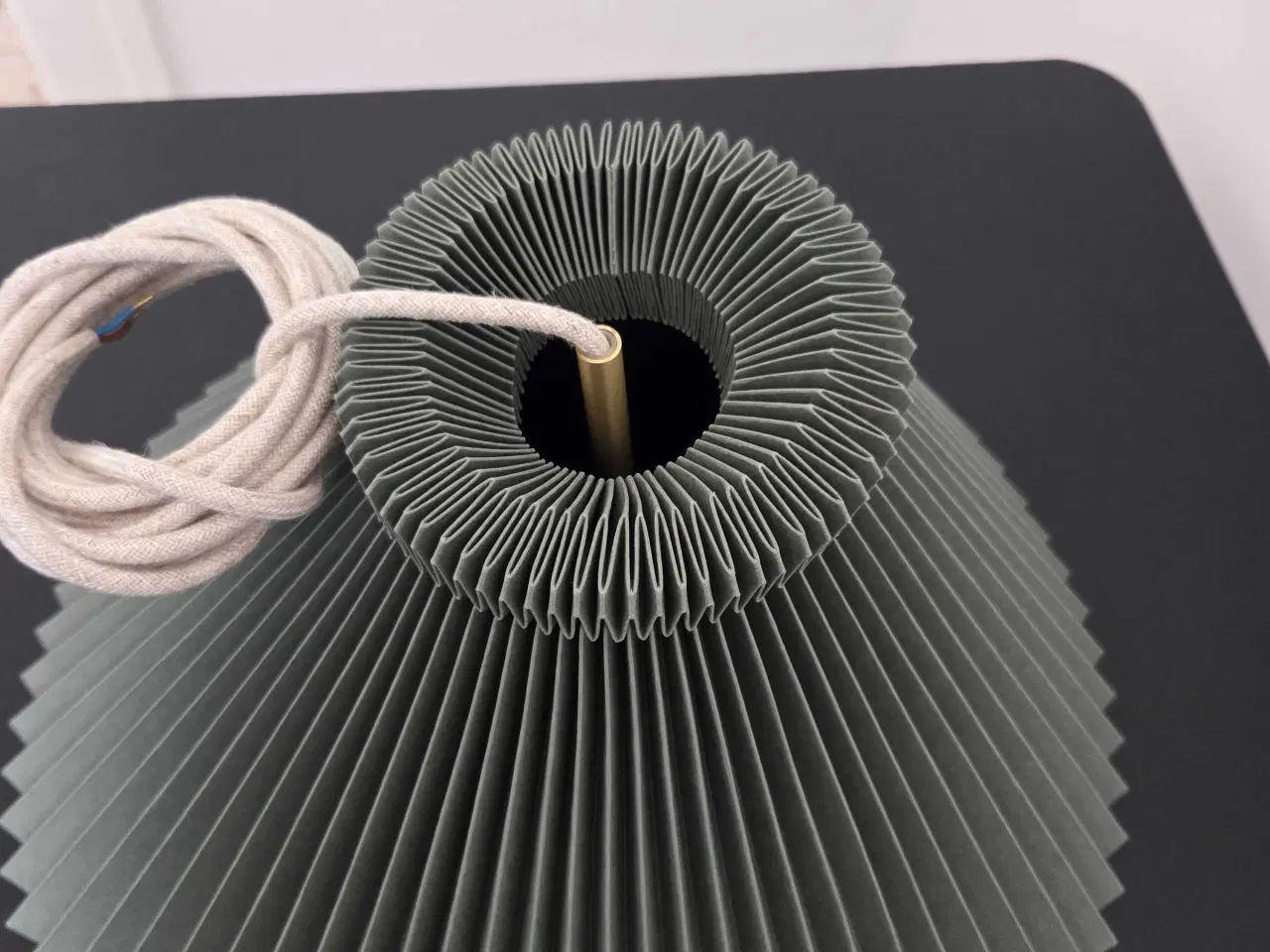 Billede 2 - Le klint lampe, oliven/army grøn