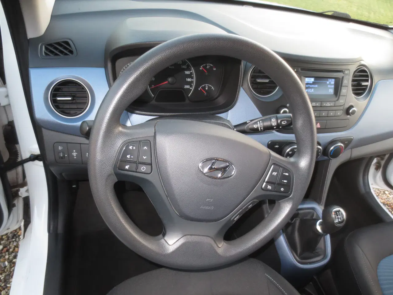 Billede 19 - Hyundai i 10 1.0 i  År 2015. Nysynet.