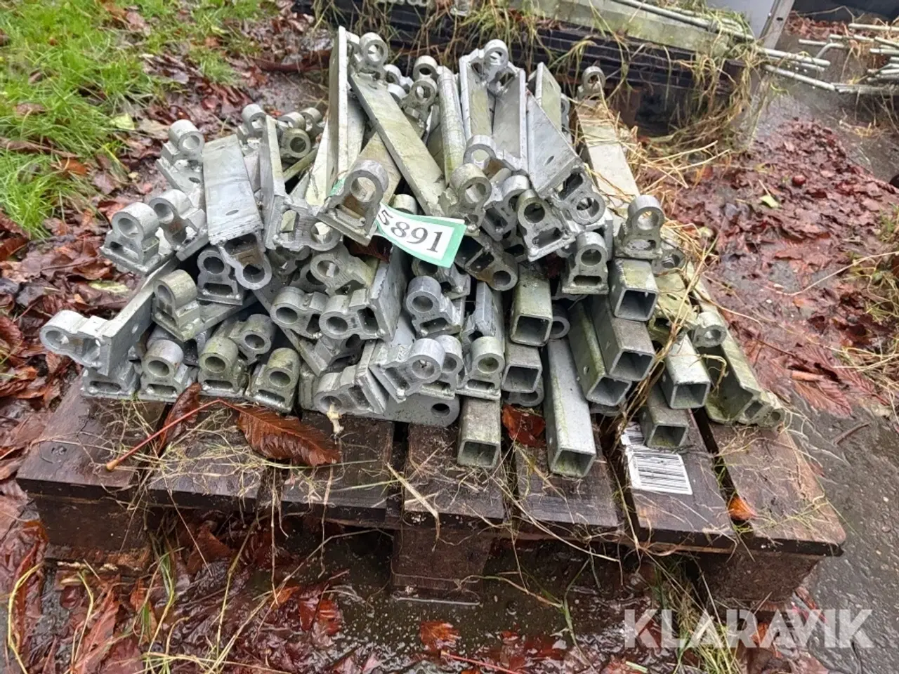 Billede 5 - Staldinventar