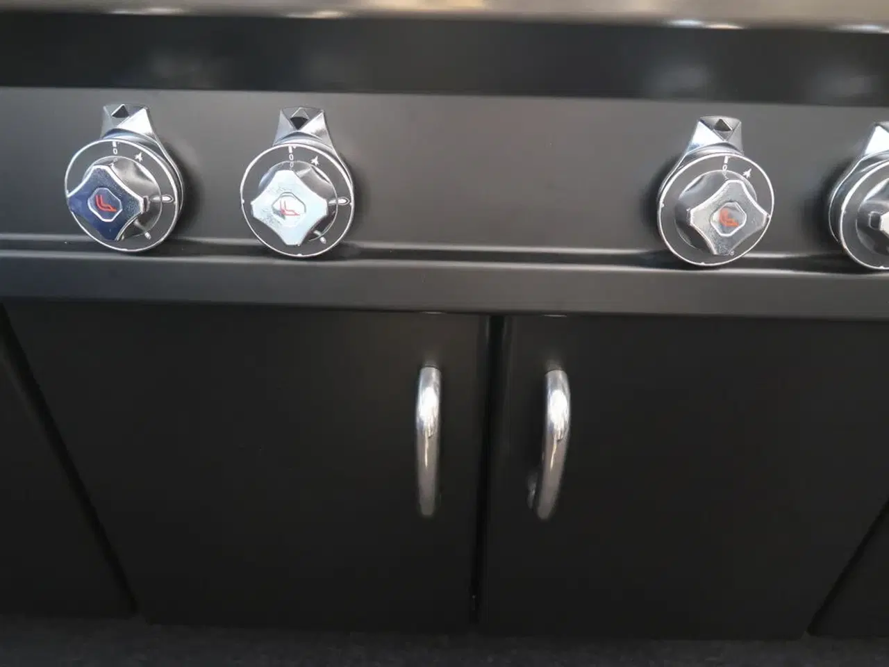 Billede 2 - Kogebord PC-78GP 4 blus gas sort Lotus (Udstillingsmodel)