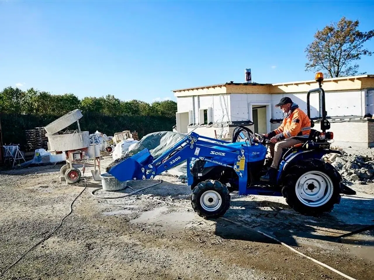Billede 4 - Solis Ny kompakt traktor til små penge