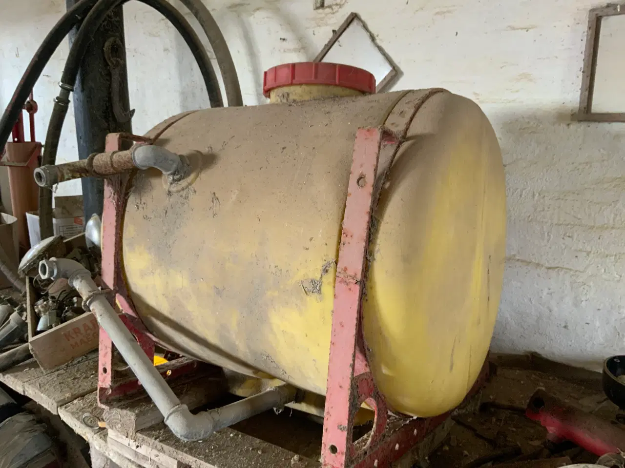 Billede 1 - Hardi rentvandstank eller fronttank 200l.