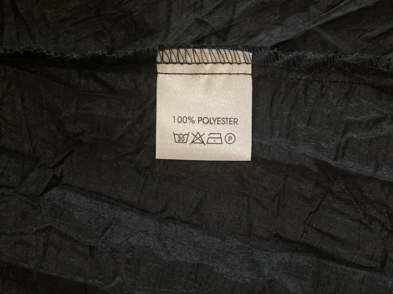 Billede 8 - Lækker og behagelig sort festjakke