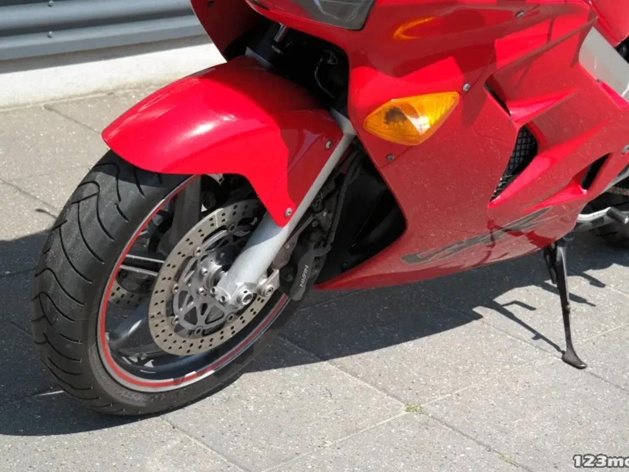 Billede 20 - Honda VFR 800 F MC-SYD       BYTTER GERNE