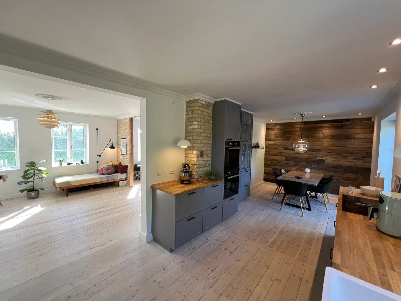 Billede 3 - Hus i Nyborg. Indflytningsklart. Villa. Garage. 