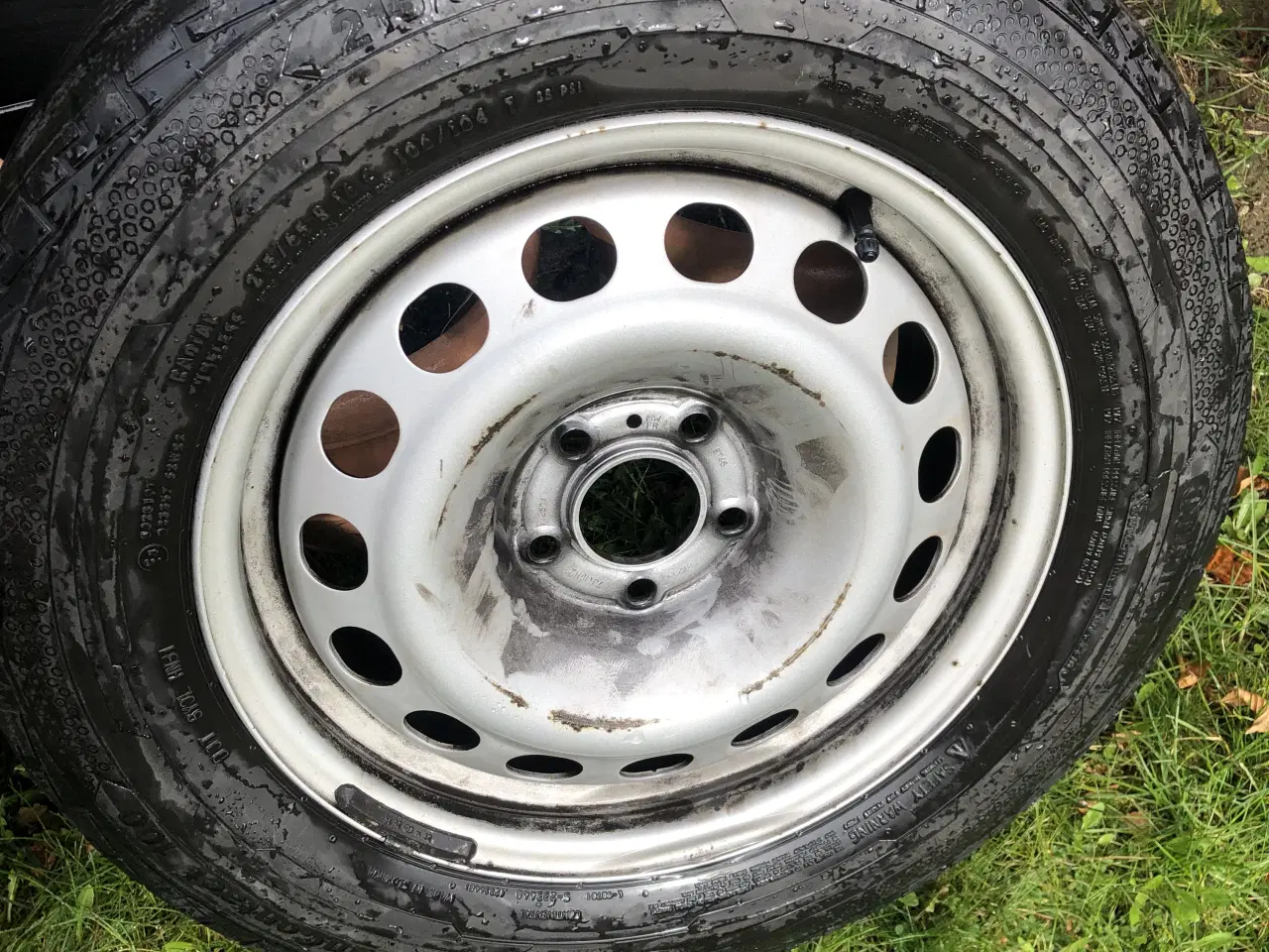 Billede 5 - Sommerdæk siddet på Peugeot Expert