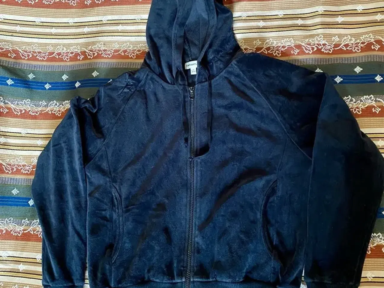 Billede 1 - Sort jakke i velour til salg