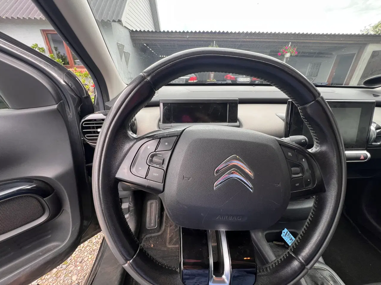 Billede 8 - Pæn Citroën C4 Cactus m. Træk