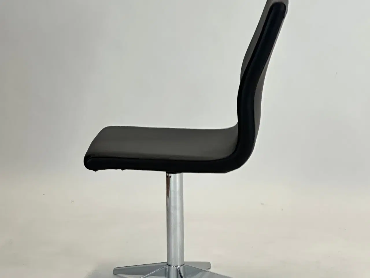 Billede 4 - Elegant Sort Mødestol