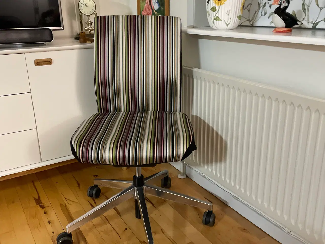 Billede 1 - Meget flot kvalitets kontorstol