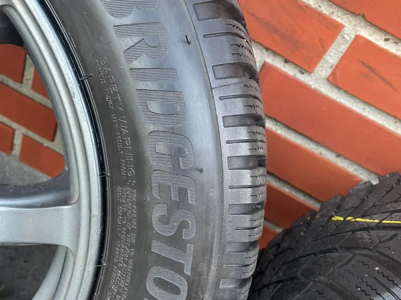 Billede 2 - 15”4x100 Aluhjul med næsten nye vinterdæk