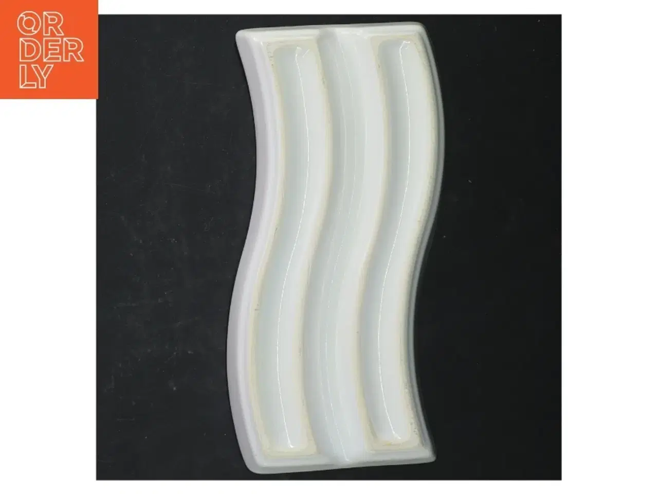 Billede 2 - Hvid porcelæn serveringsfad (str. 22 cm)