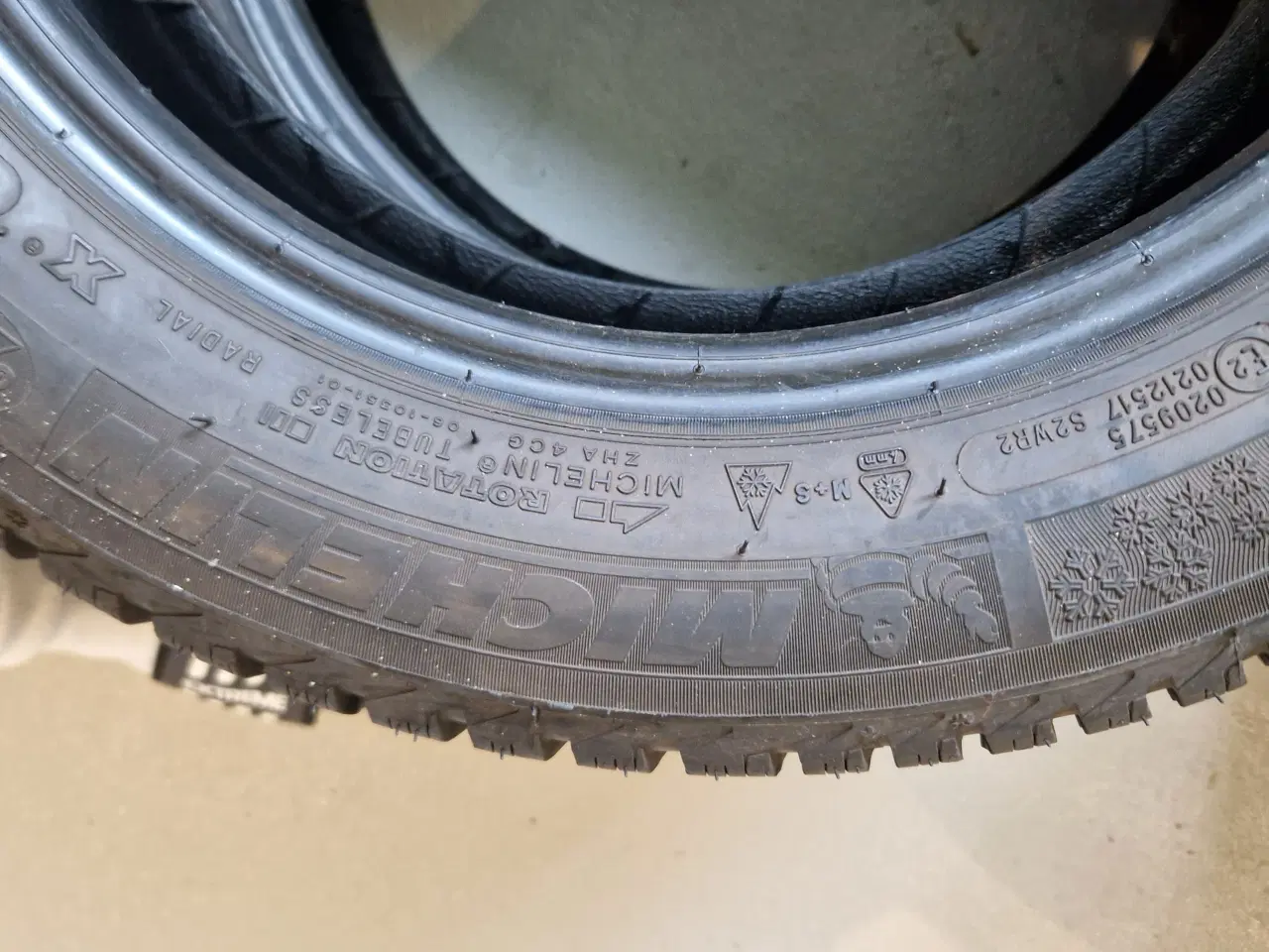 Billede 2 - Michelin alpin vinterdæk 