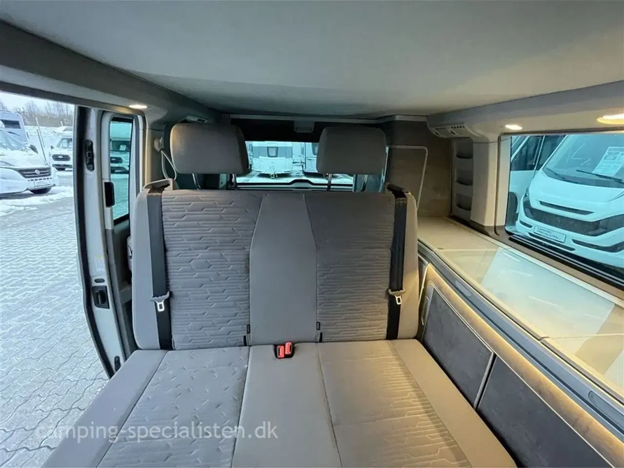 Billede 5 - 2024 - VW California Ocean 2.0 TDI 150 DSG   Pæn og velholdt VW California Ocean - Kan nu opleves hos Camping-Specialisten i Silkeborg