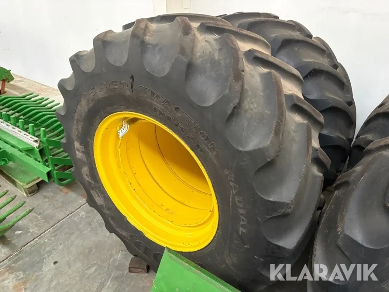 Billede 1 - Tvillingehjul Goodyear DT820 2 styk + låse
