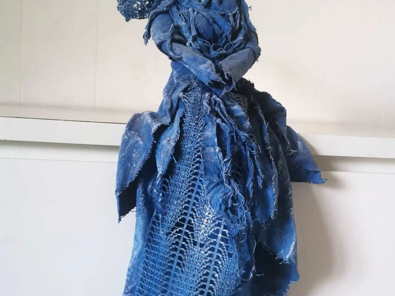 Billede 7 - 💙 Blå Engel – Håndlavet Kunstværk 🕊️