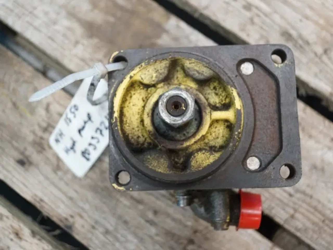 Billede 5 - New Holland 1550 Hydraulikpumpe 80337214