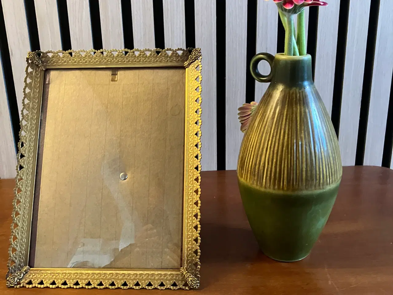 Billede 1 - Gammel metal ramme med buet glas.