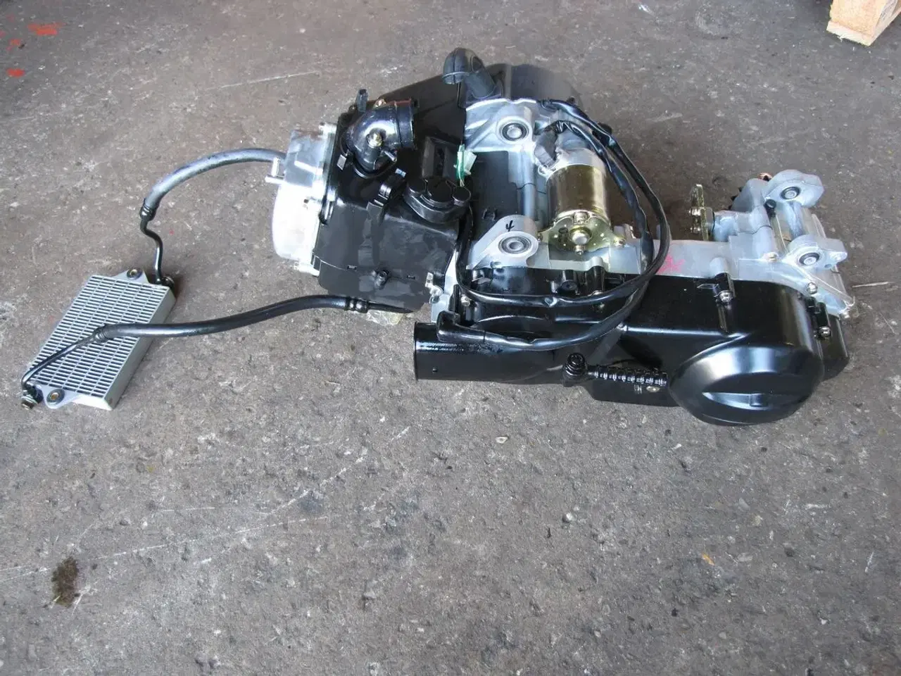 Billede 1 - Aeon 180 cc motor NY