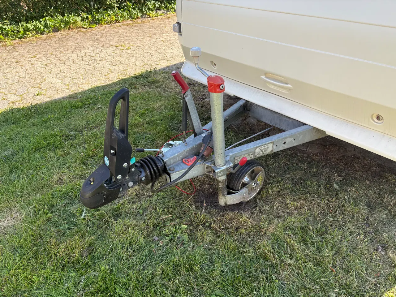 Billede 10 - Lækker lille campingvogn Adria Unica 390