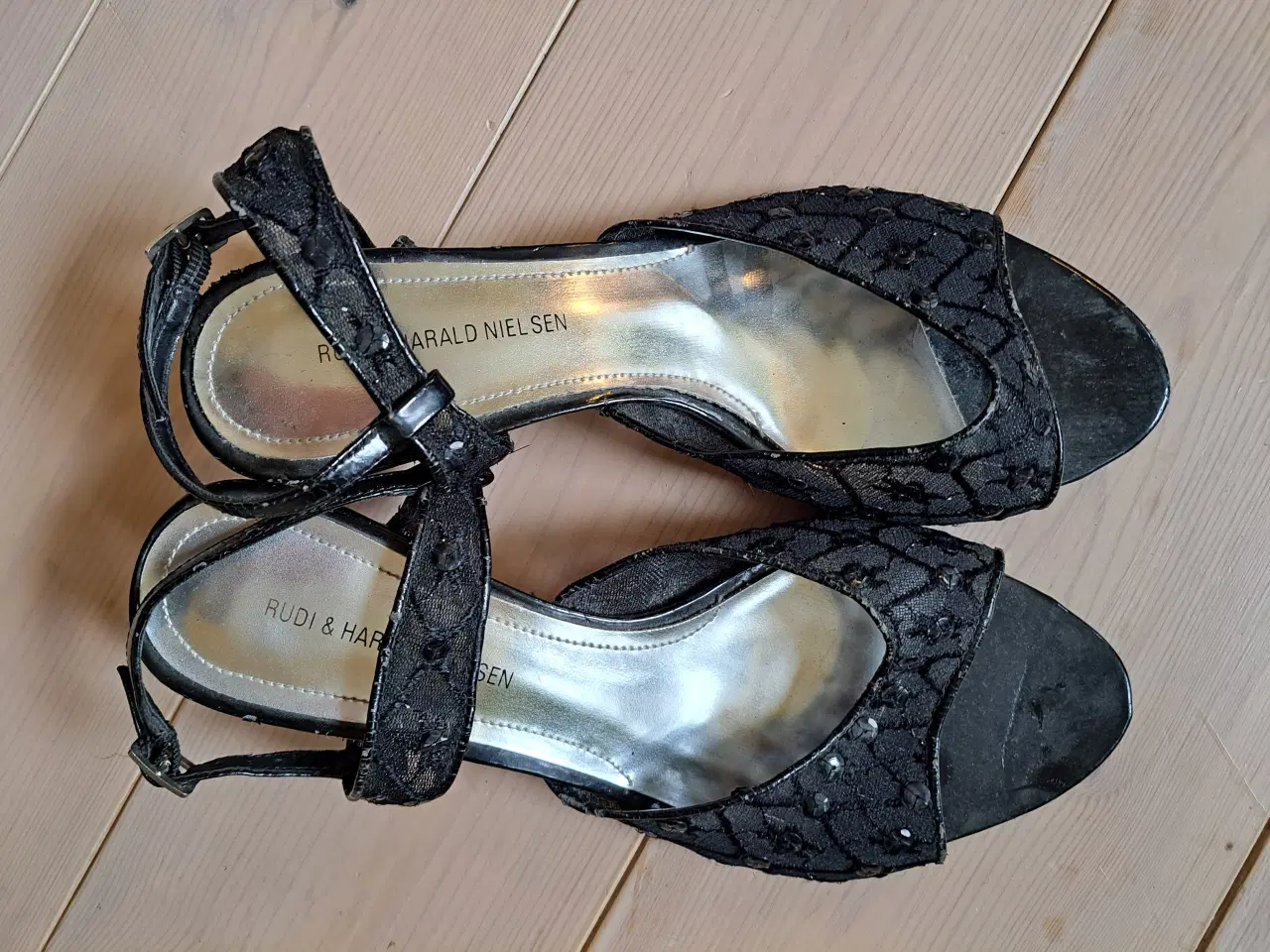 Billede 1 - Festsko med 3 cm hæl