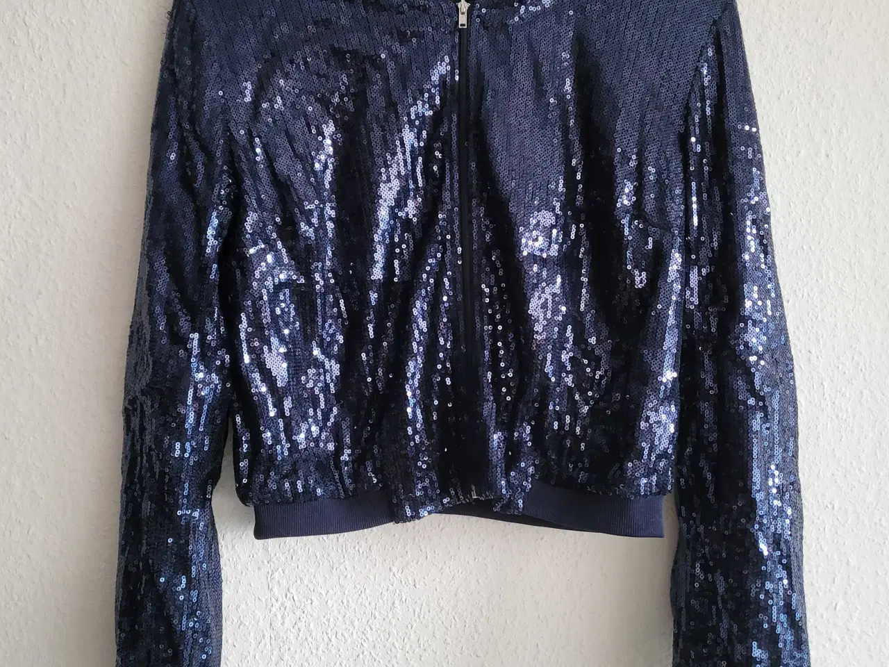 Billede 2 - Paliet bomber jakke