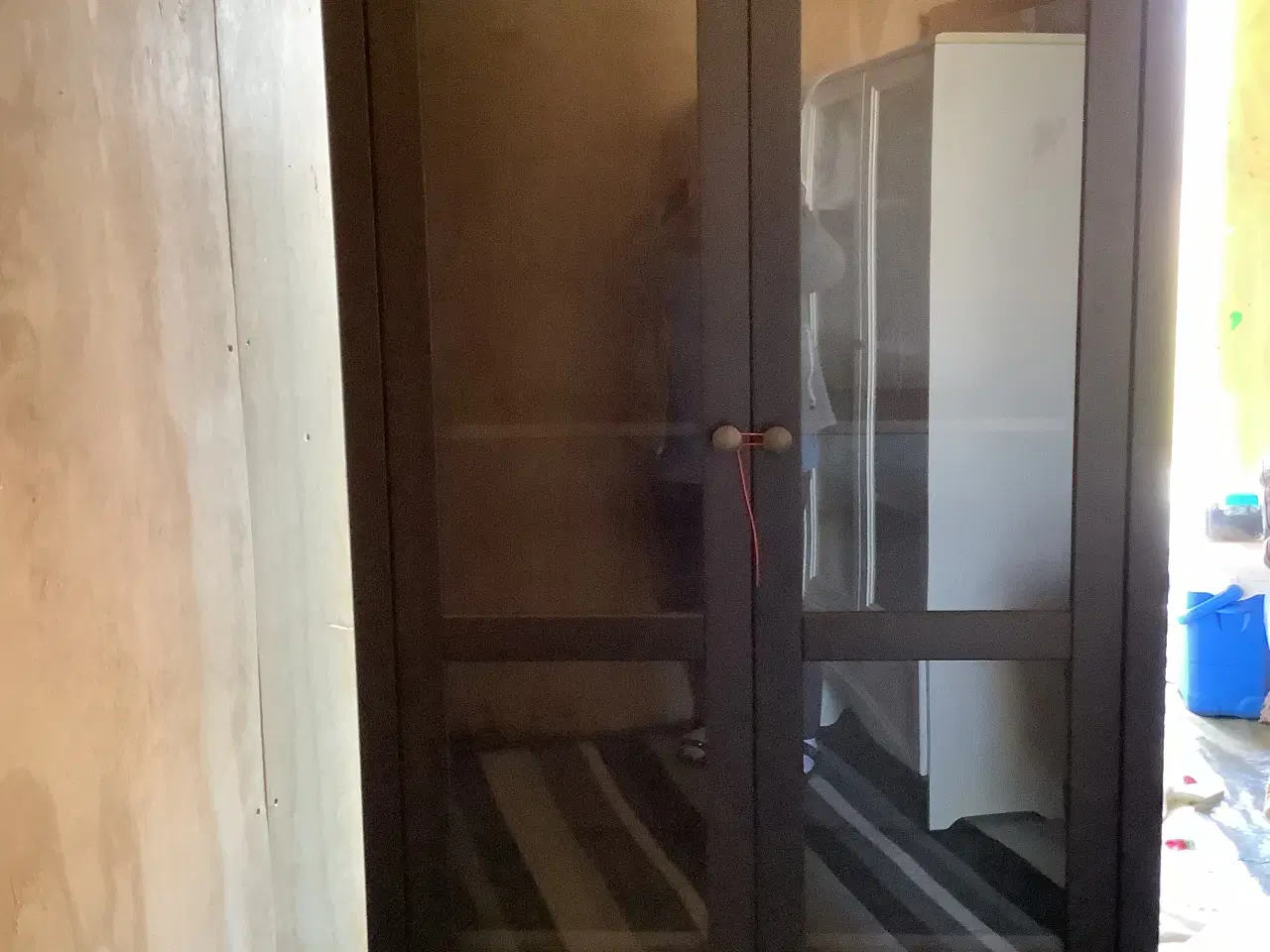 Billede 2 - Sort skab