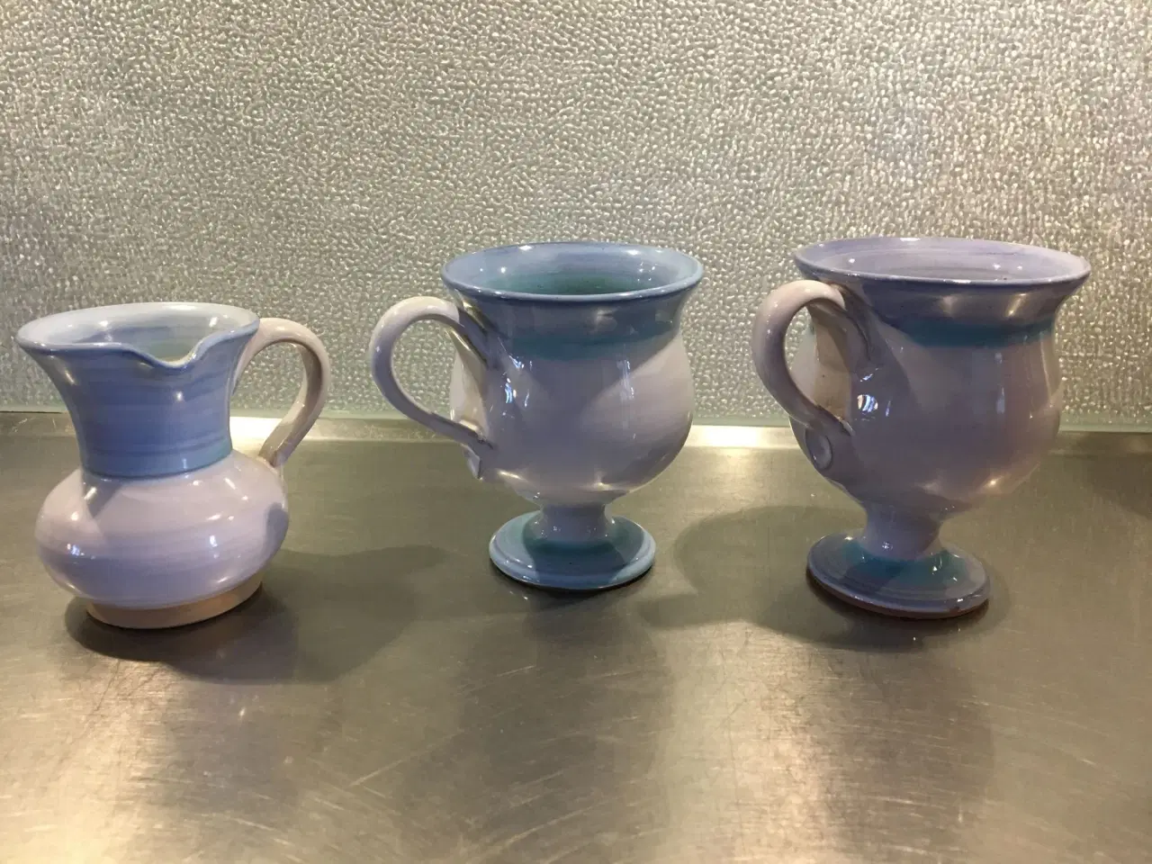 Billede 2 - 2 keramikkrus og 1 mælkekande