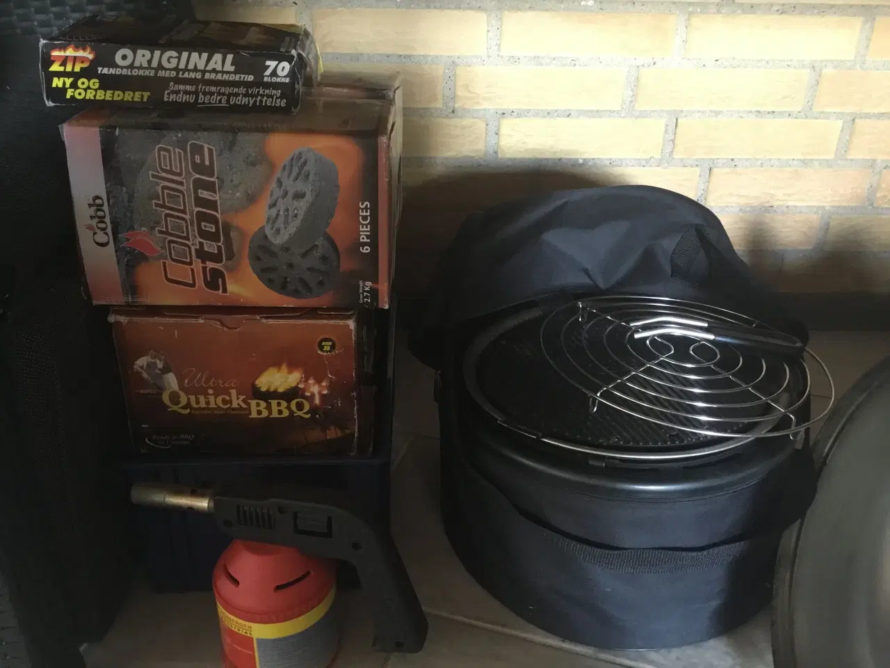 Billede 1 - COBB GRILL med briketter