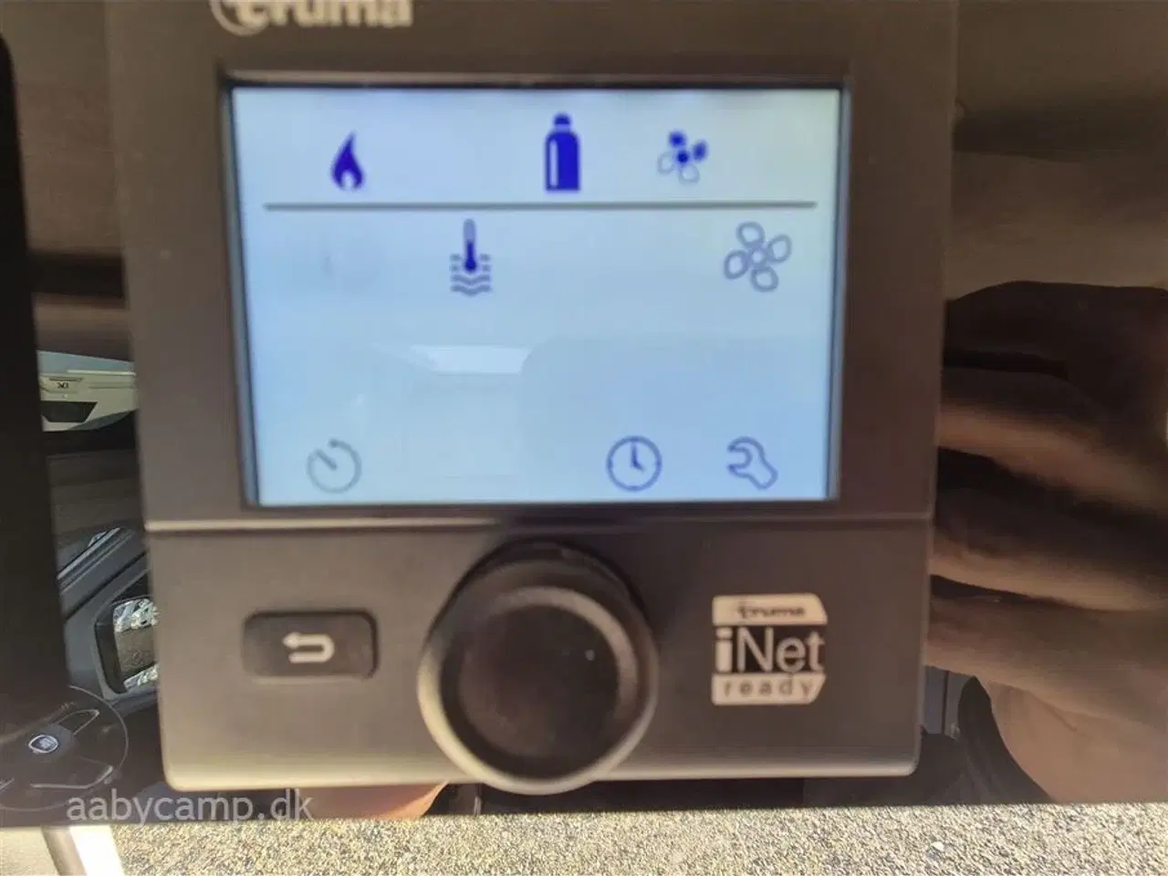 Billede 20 - 2024 - Autostar van V630LI Design Edition   Automatgear. markise. solceller. 200 Ah lithium batteri. 2000w inverter. maxxfan. Fyldegas. anhængertræk. undervognsbehandlet. Gasudtag. cykelstativ.