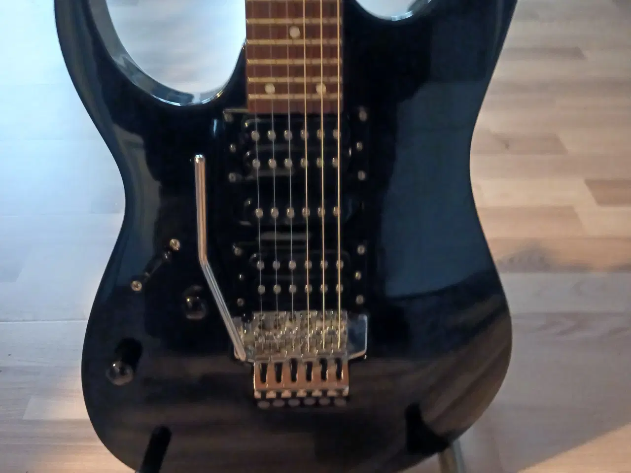 Billede 2 - Elguitar venstrehånds Ibanez