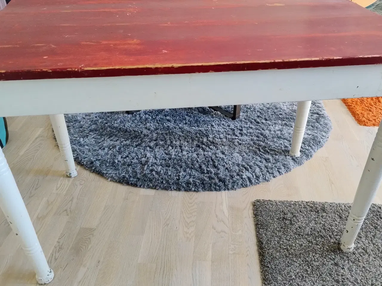 Billede 2 - Fyrtræ bord