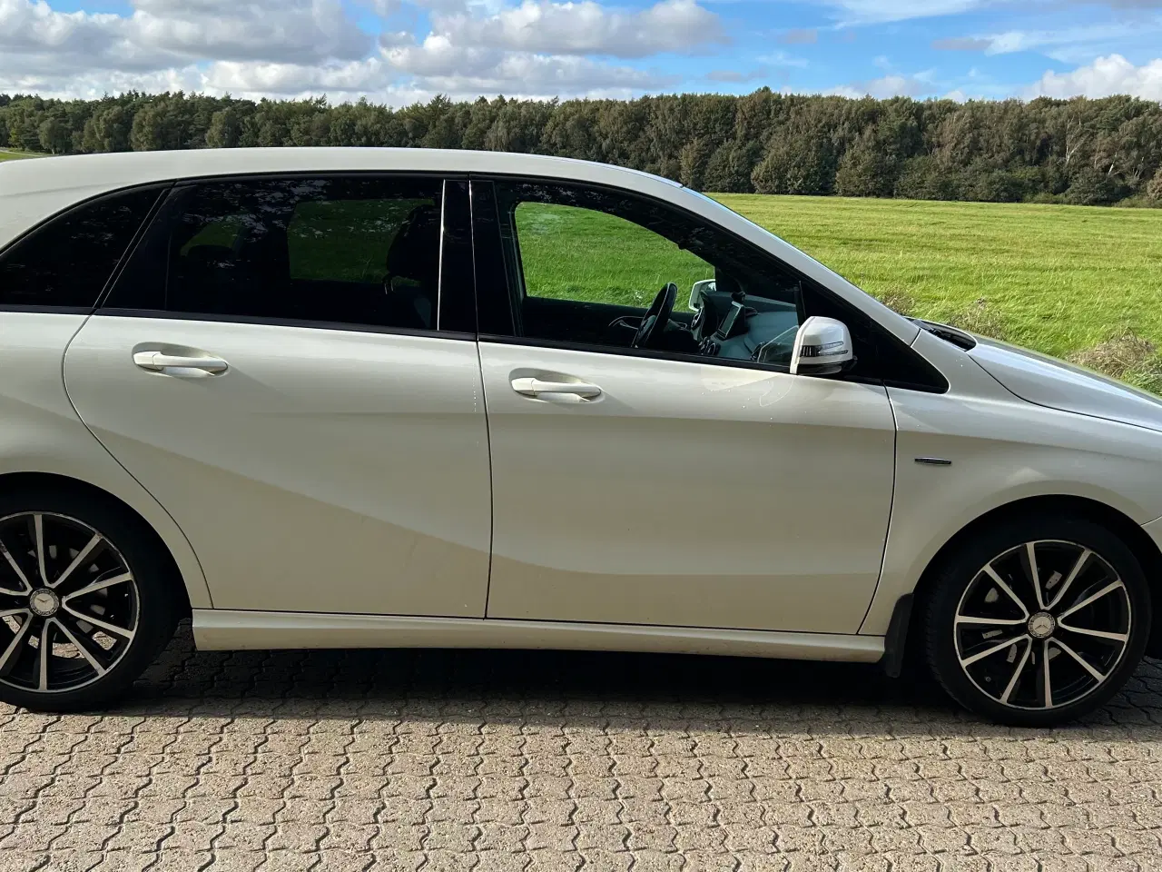 Billede 2 - Superfin Mercedes B200 Benzin