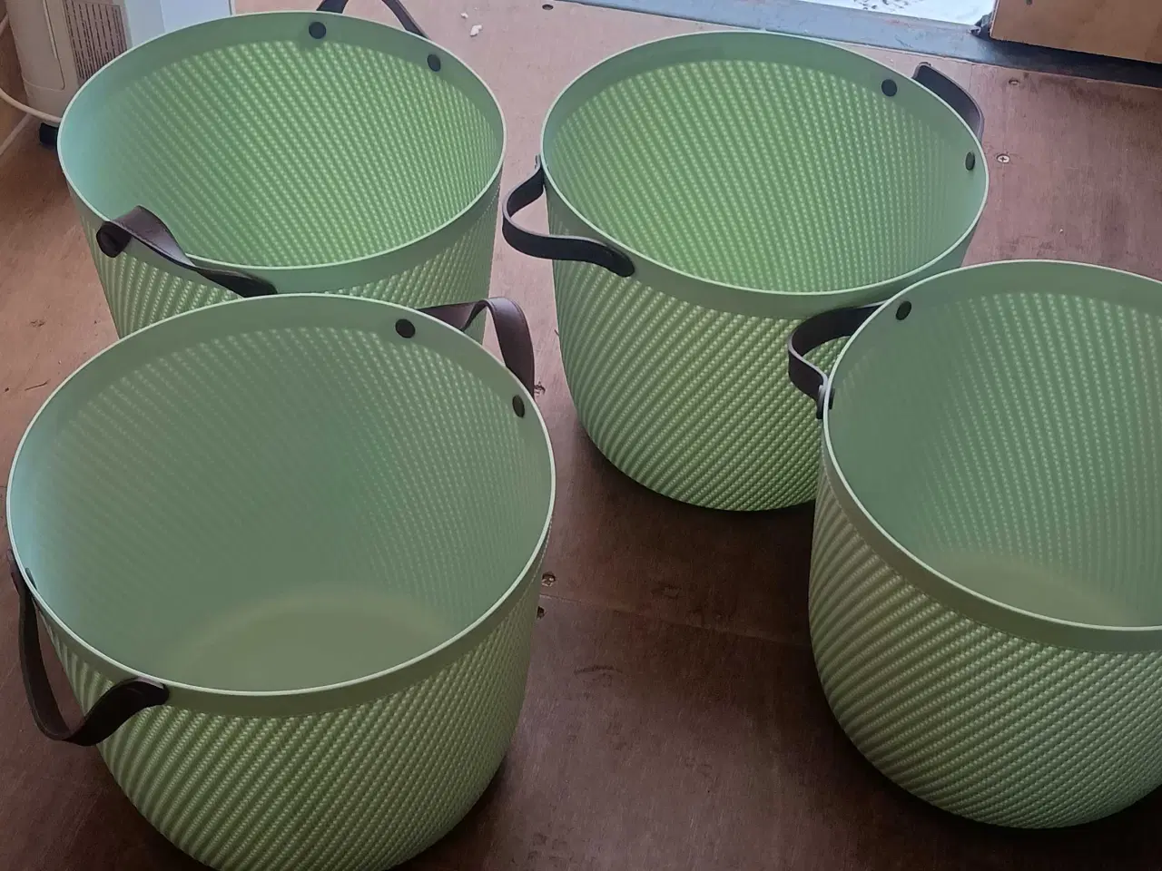 Billede 1 - 4 stk vasketøjskurve