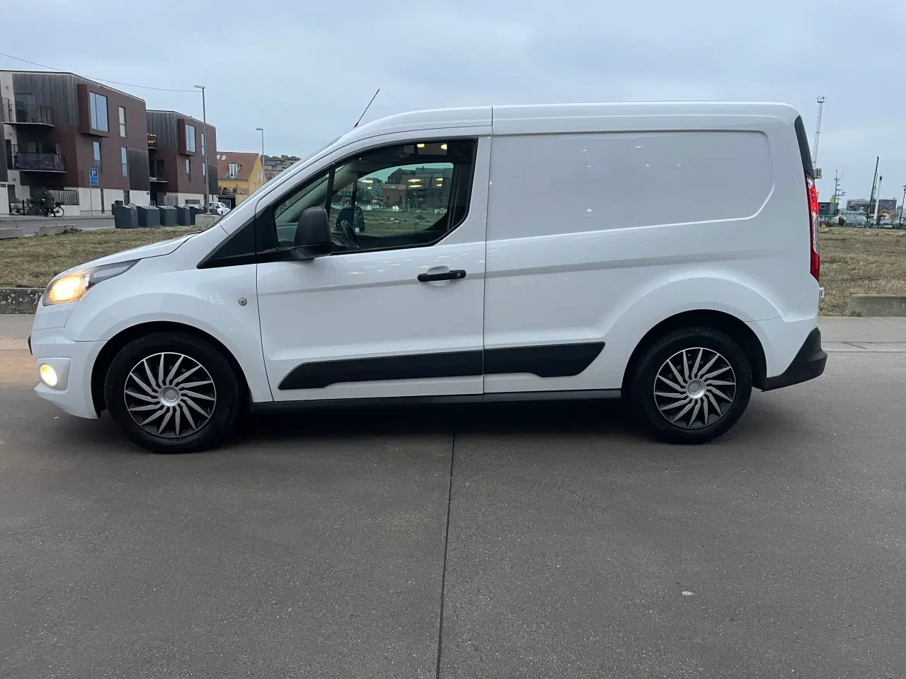 Billede 11 - Nysynet Ford transit 1.6tdci lav km tal 