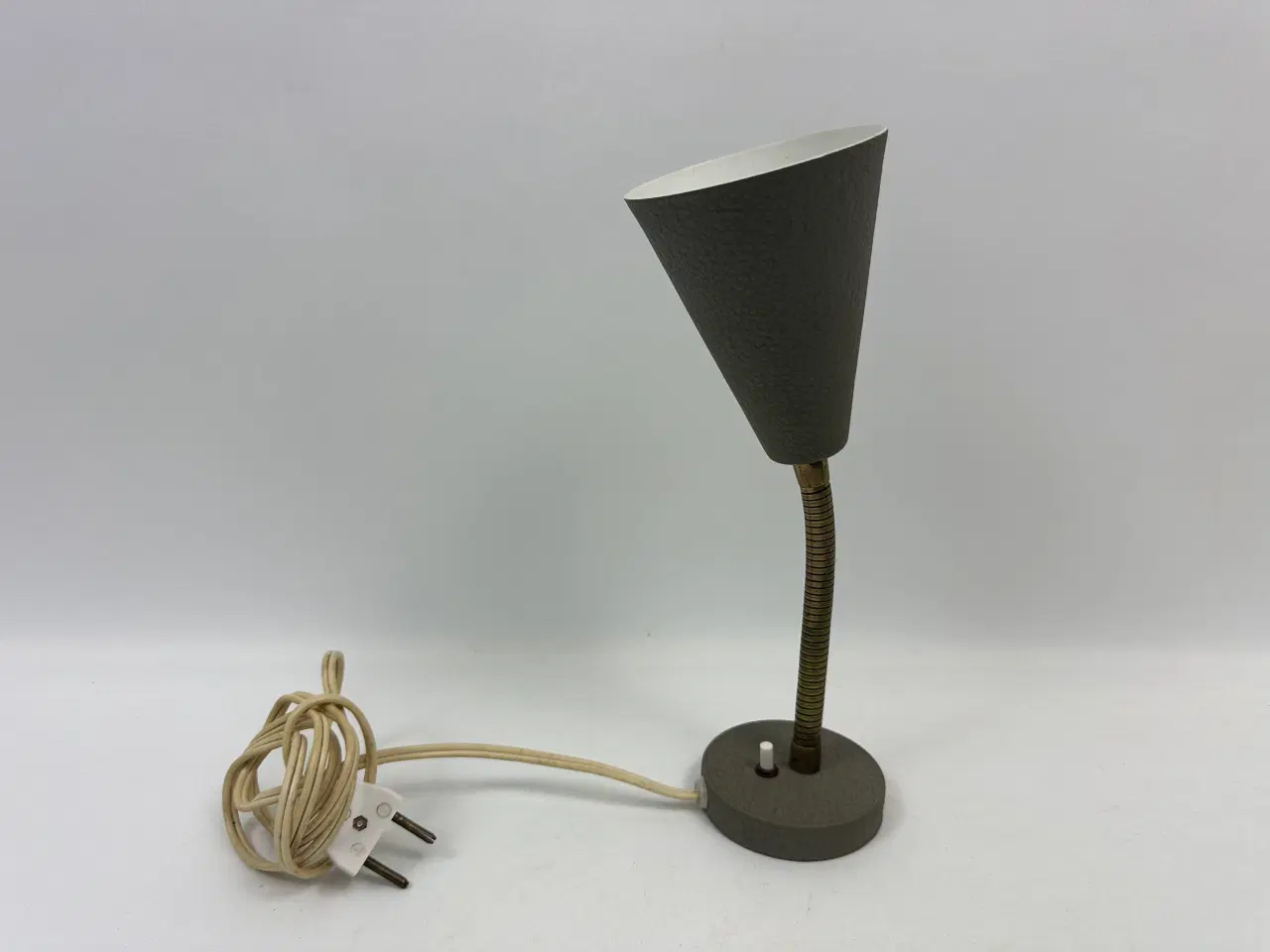 Billede 1 - Retro væglampe, grå / messing m. flex