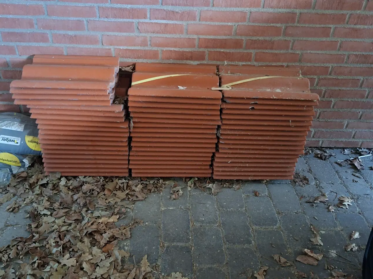 Billede 1 - Betontagsten, IBF Vinge S-tagsten