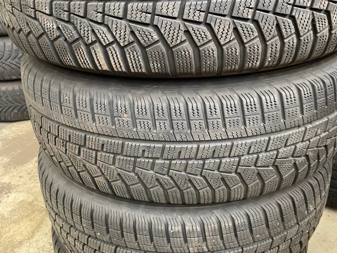 Billede 3 - 17 VW Tiguan 215/65r17 Ref.K15 vinter