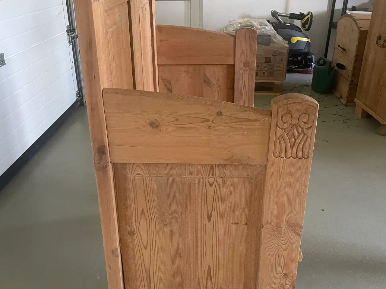 Billede 4 - Afsyret Bænk.