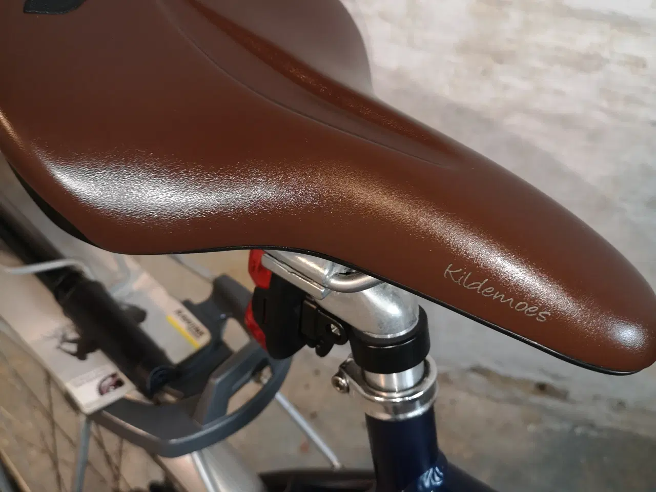 Billede 4 - KILDEMOES  28"  65cm højt   7 gear...  ny