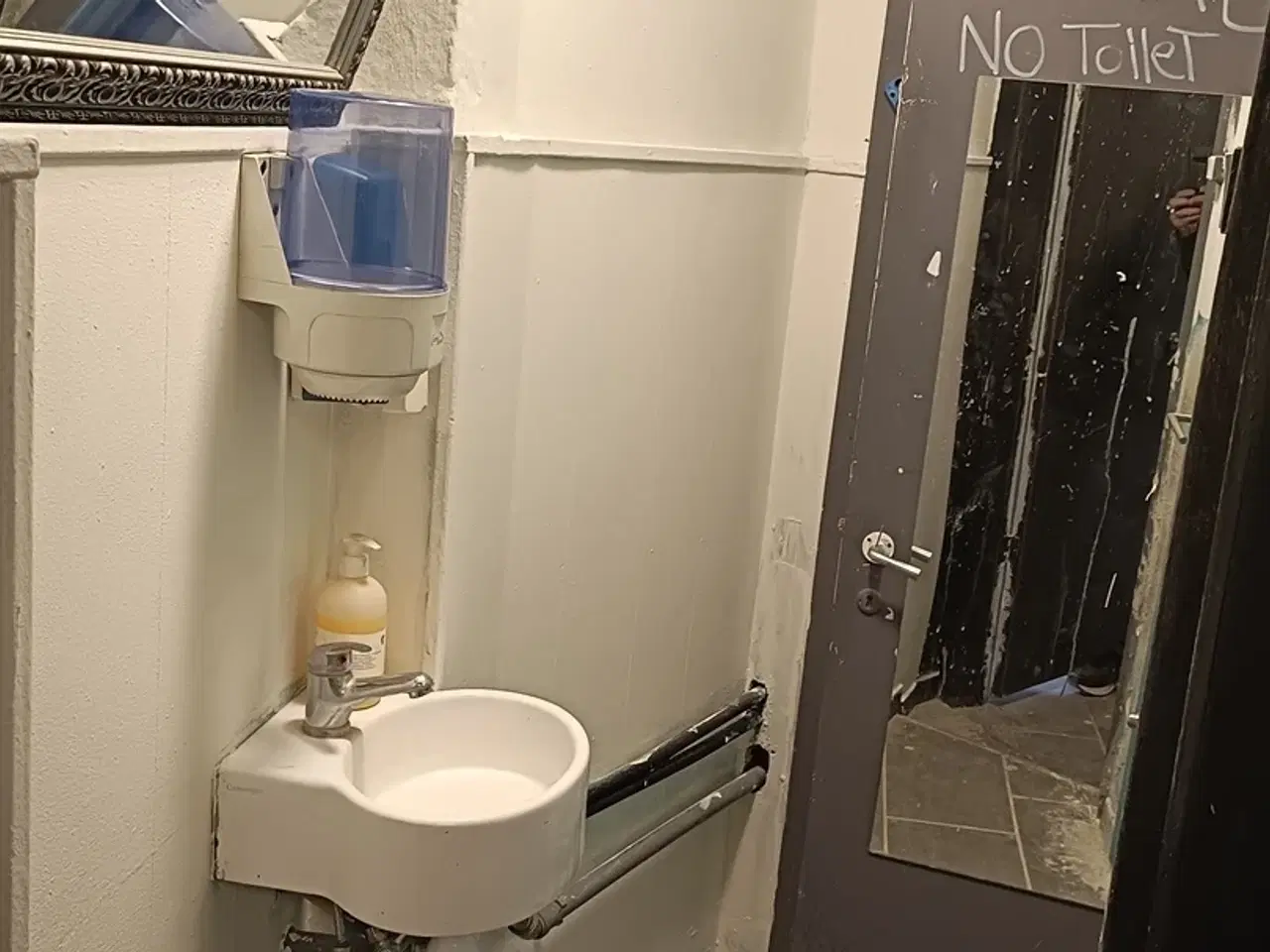 Billede 6 - Take Away/Catering på travl gade nær de 4 nye museer.