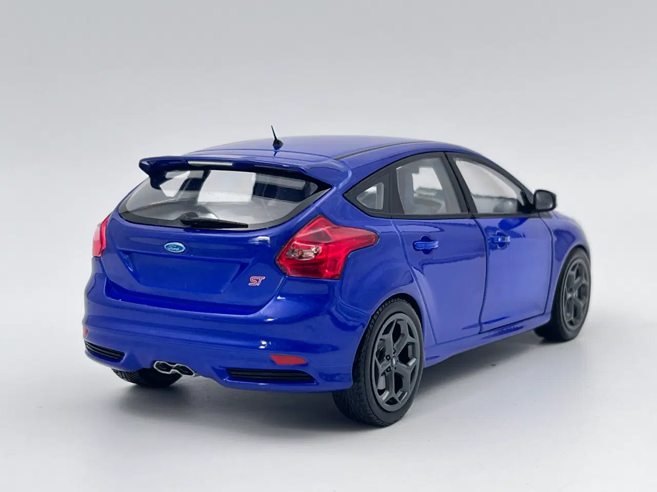 Billede 4 - 2011 Ford Focus ST MINICHAMPS - 1:18  