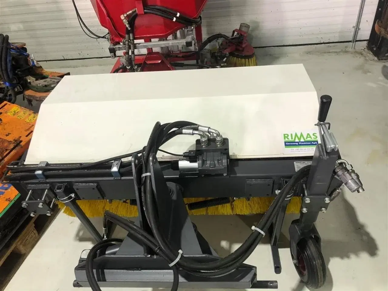 Billede 5 - - - - Ny Rimas fejemaskine hydraulisk