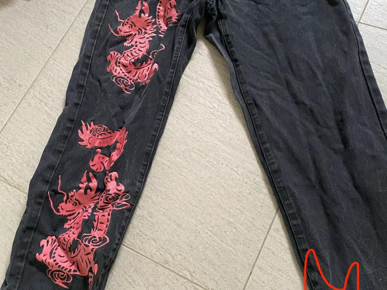 Billede 1 - Super seje bukser og T shirts