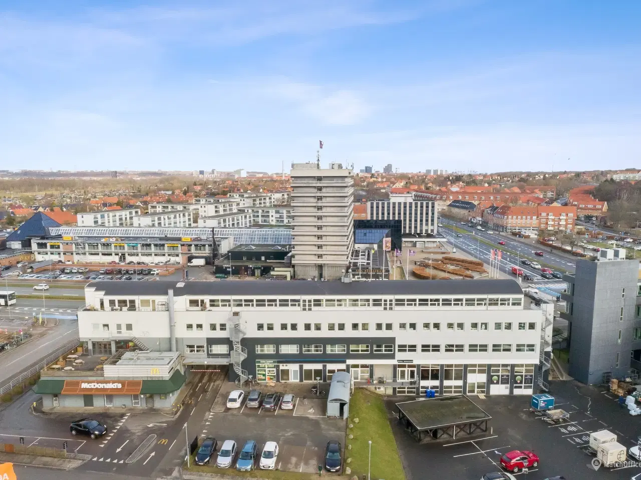 Billede 1 - Moderne kontorlokale med synlig placering