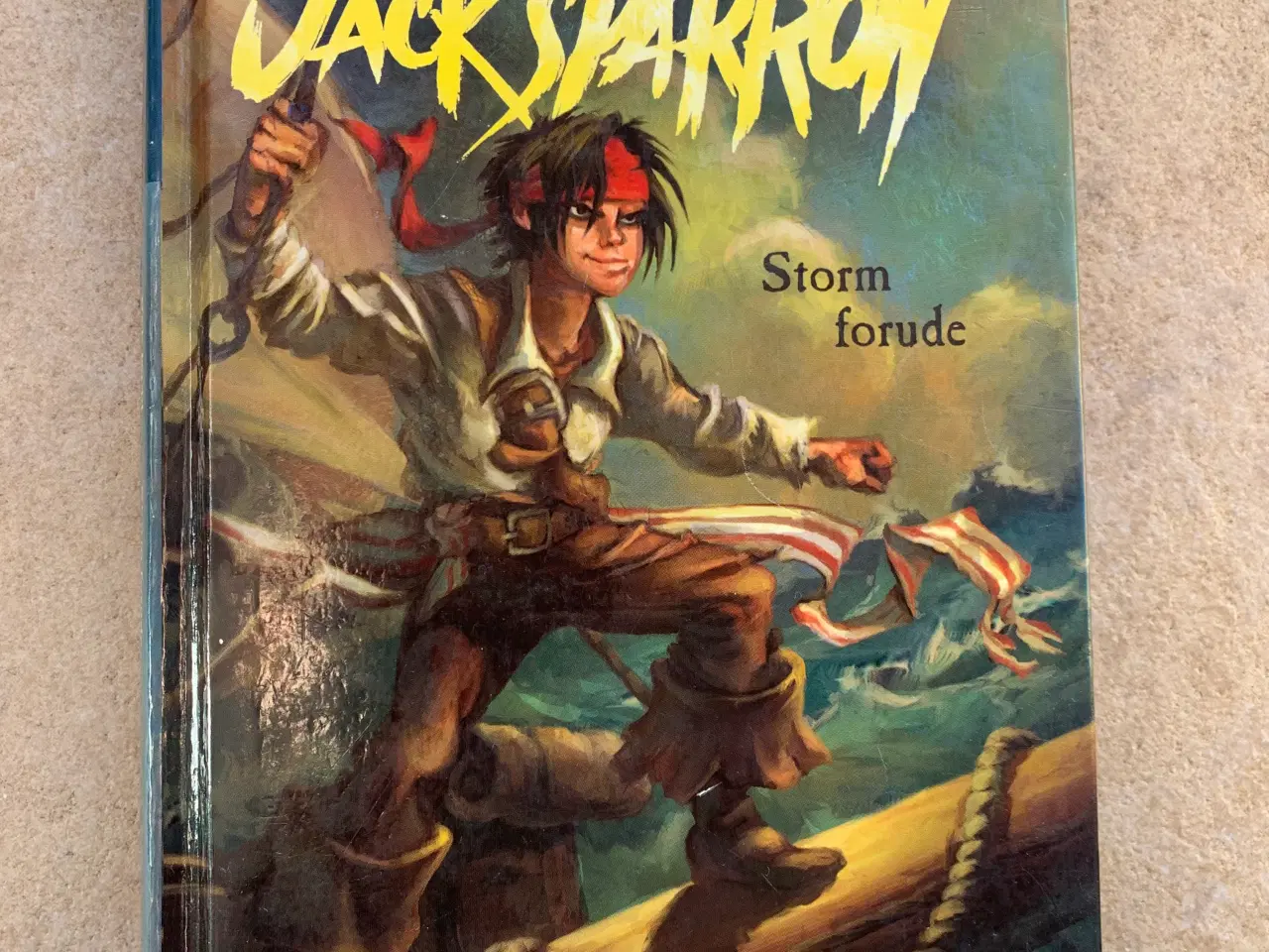 Billede 1 - Jack Sparrow Storm forude bog bind 1