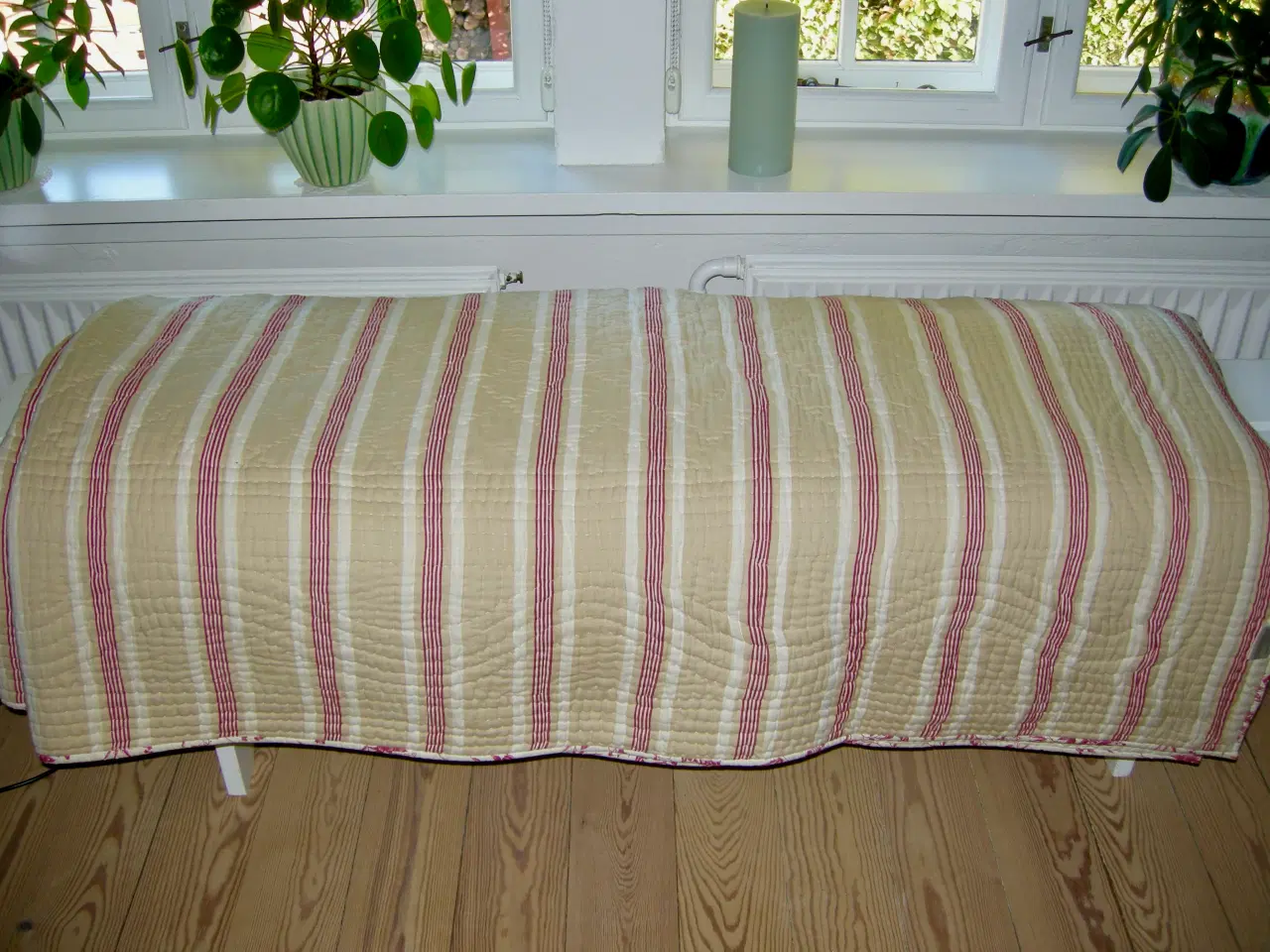 Billede 6 - Sengetæppe 270 x 245 Fransk vintage håndsyet quilt
